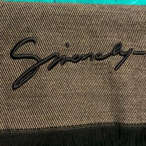 Givenchy Scarf 100% wool